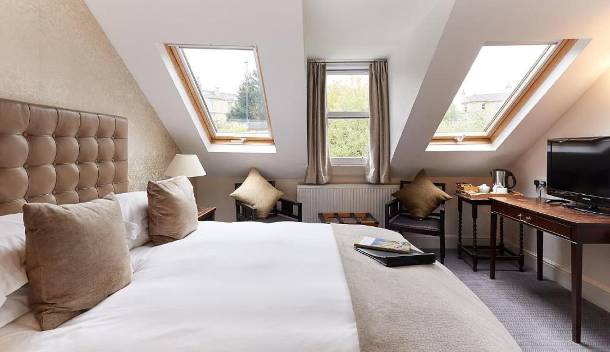 Dorian House Boutique B&B - Free Parking! Бат Экстерьер фото A room at the hotel